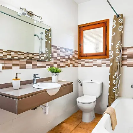 Caterina By ヴィラ